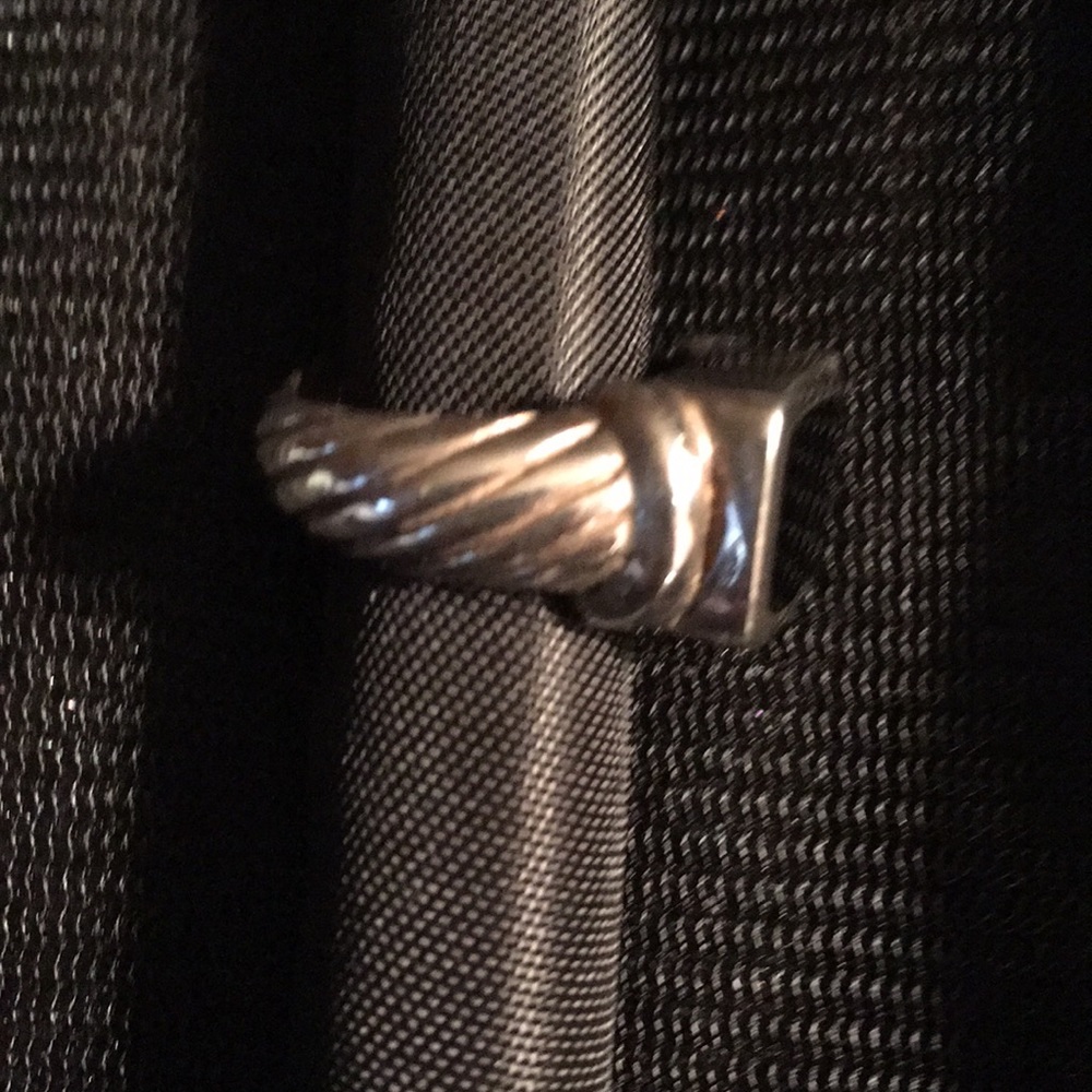 Ring - Picture 2 of 3